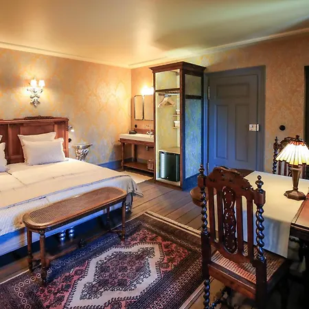 La Maison Oubliee Bed and Breakfast