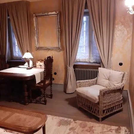 La Maison Oubliee Bed and Breakfast 3*
