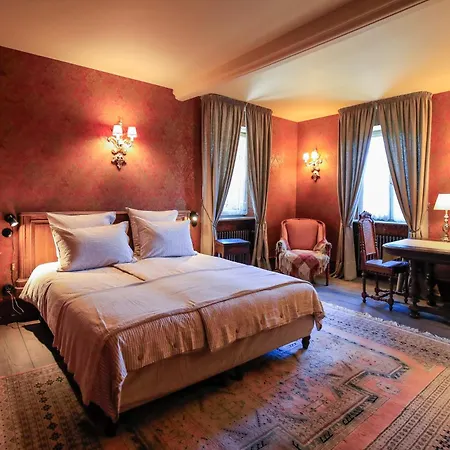 La Maison Oubliee Bed and Breakfast 3*