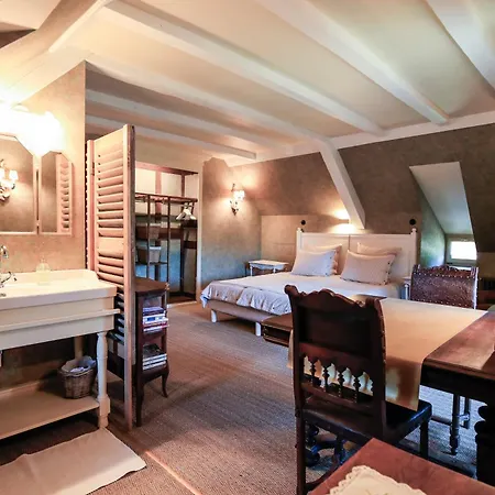 Bed and Breakfast La Maison Oubliee 3*