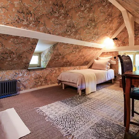 La Maison Oubliee Bed and Breakfast