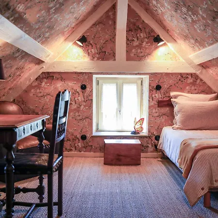 Bed and Breakfast La Maison Oubliee 3*